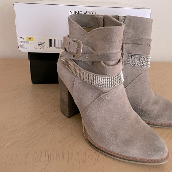 NINE WEST Ankle Boots - Picture 3 of 3
